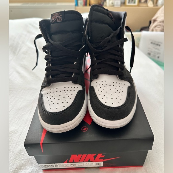 Nike Other - Nike Air Jordan 1 Retro High OG